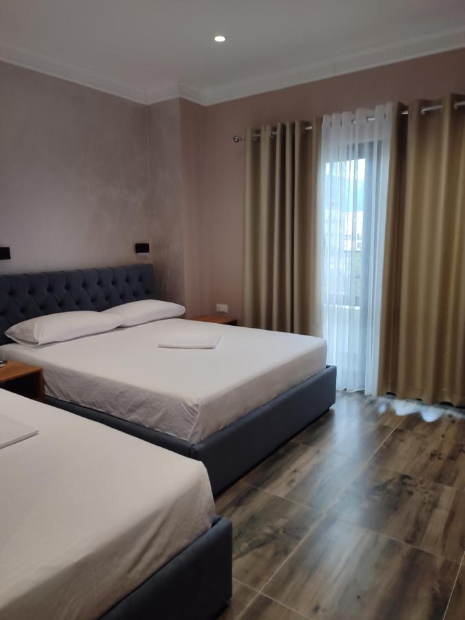 Hotel Salvadore Vlorë 外观 照片